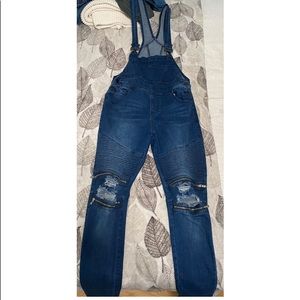 Fashion nova overalls